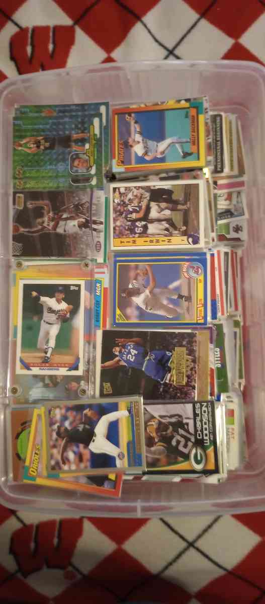 Sports cards - Dane, Wisconsin - FleaMarketBay