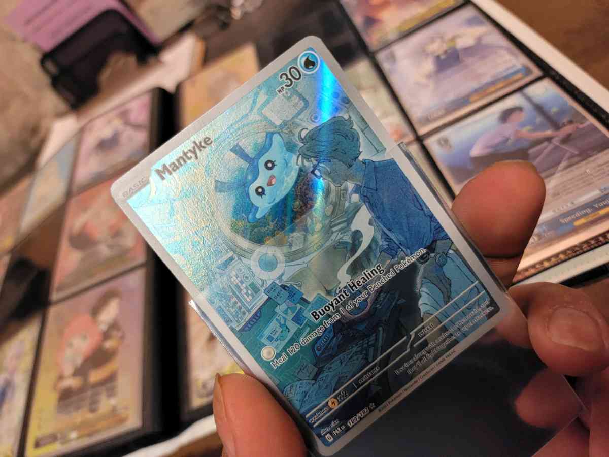 Mantyke Paradox Rift Holo NM - Vista, California - FleaMarketBay