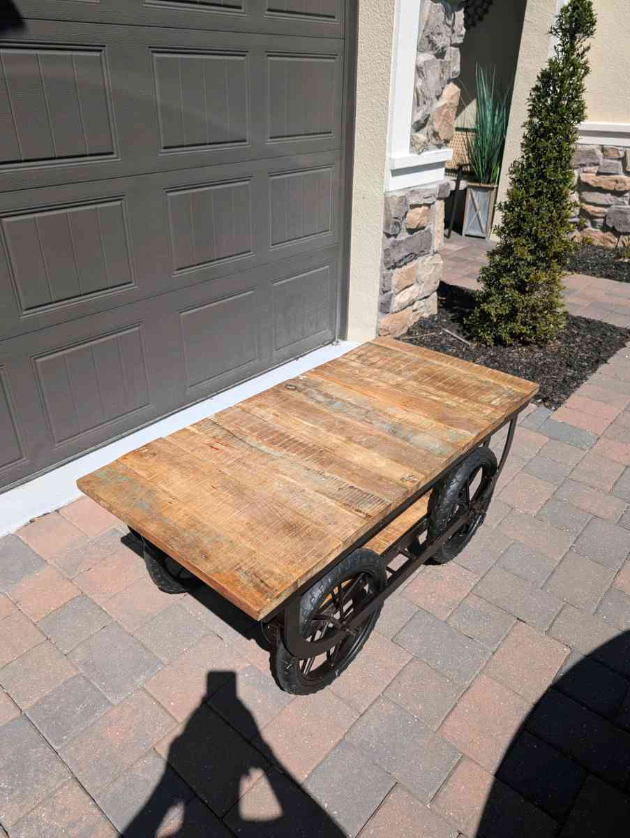 Pictures and coffee table and end table and wall art - Oviedo, Florida - FleaMarketBay