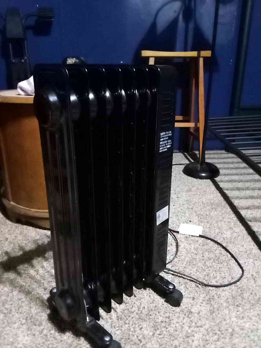 electric radiater heater - Mc Minnville, Tennessee - FleaMarketBay
