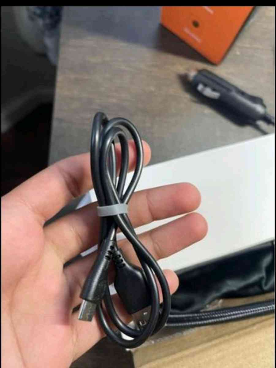 sunpow portable air compressor - Rancho Cordova, California - FleaMarketBay