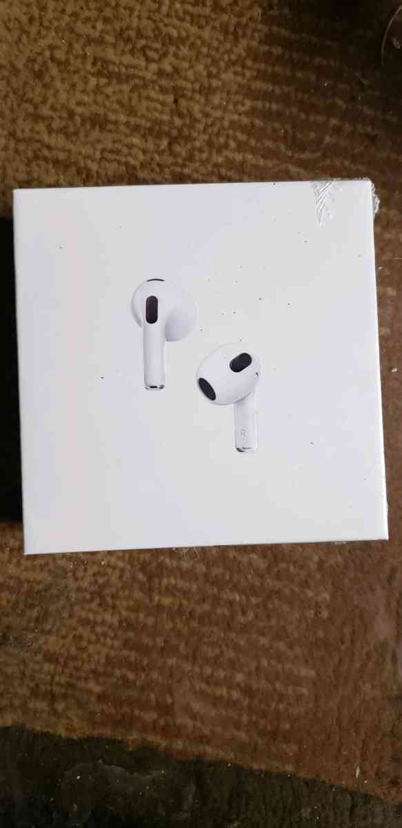 Airpod 3 - Dearborn, Michigan