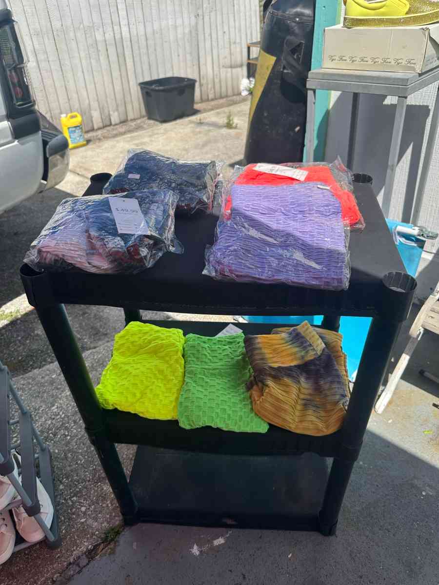 Womans Fashion - Jacksonville, Florida - FleaMarketBay