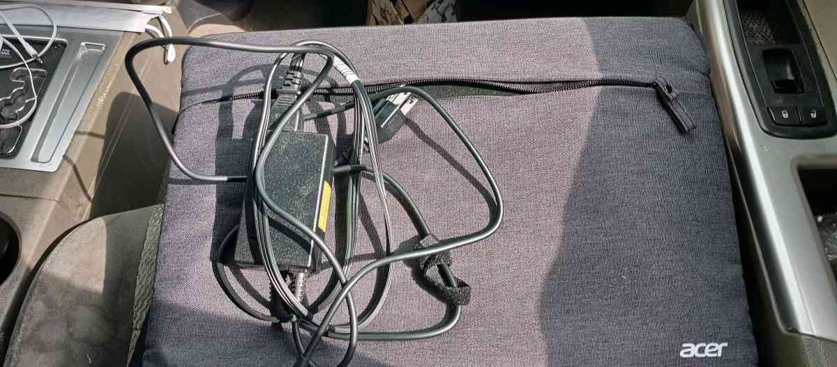 Laptop - Zephyrhills, Florida - FleaMarketBay