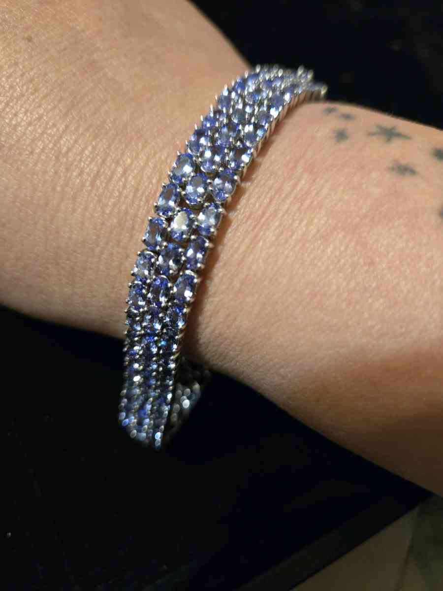 beautiful silver 925 with tanzanite stones tennis bracelet - Manteca, California