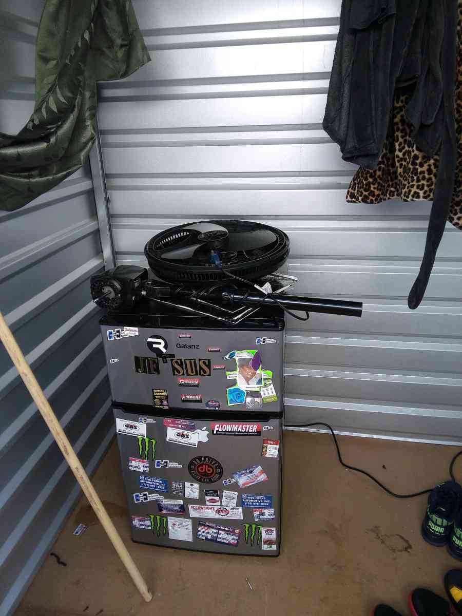 31 cubic ft refrigerator - Atlanta, Georgia