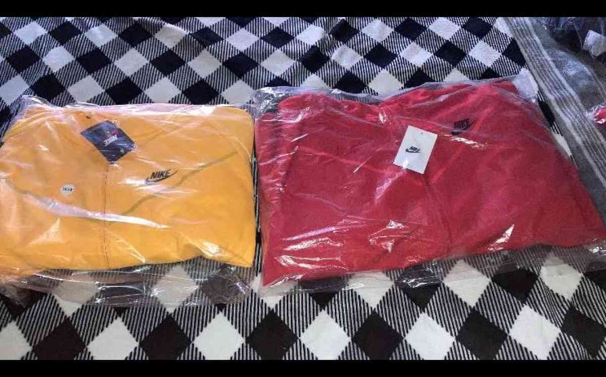 Nike techs 60 for the whole set and polo - York, Pennsylvania - FleaMarketBay