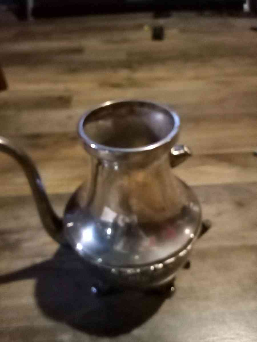 antique silver tea pot - Mc Minnville, Tennessee