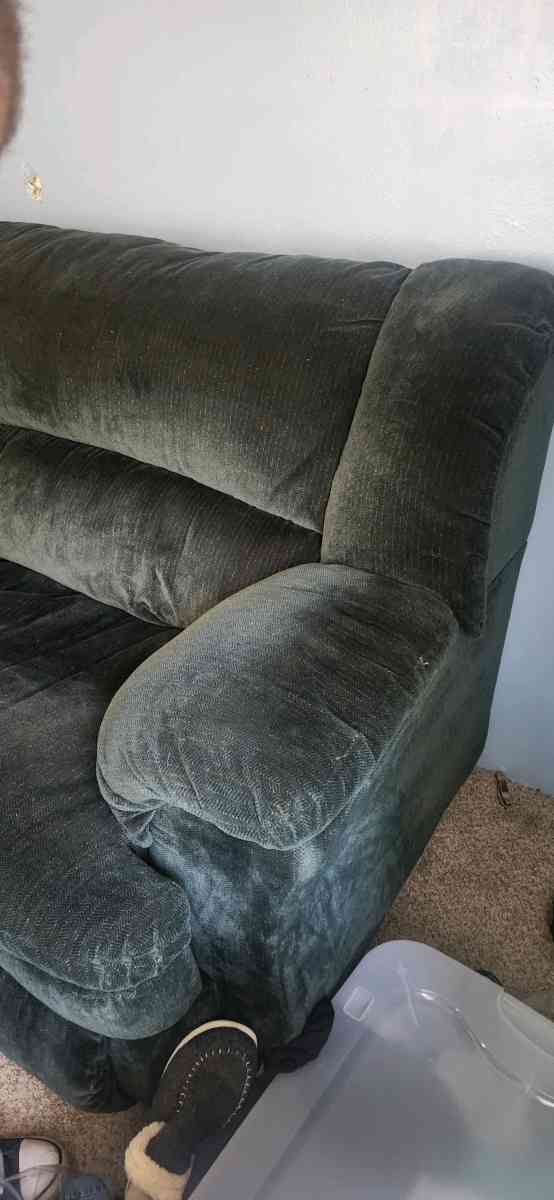 Vintage green plush pullout mattress double couch - Daphne, Alabama - FleaMarketBay