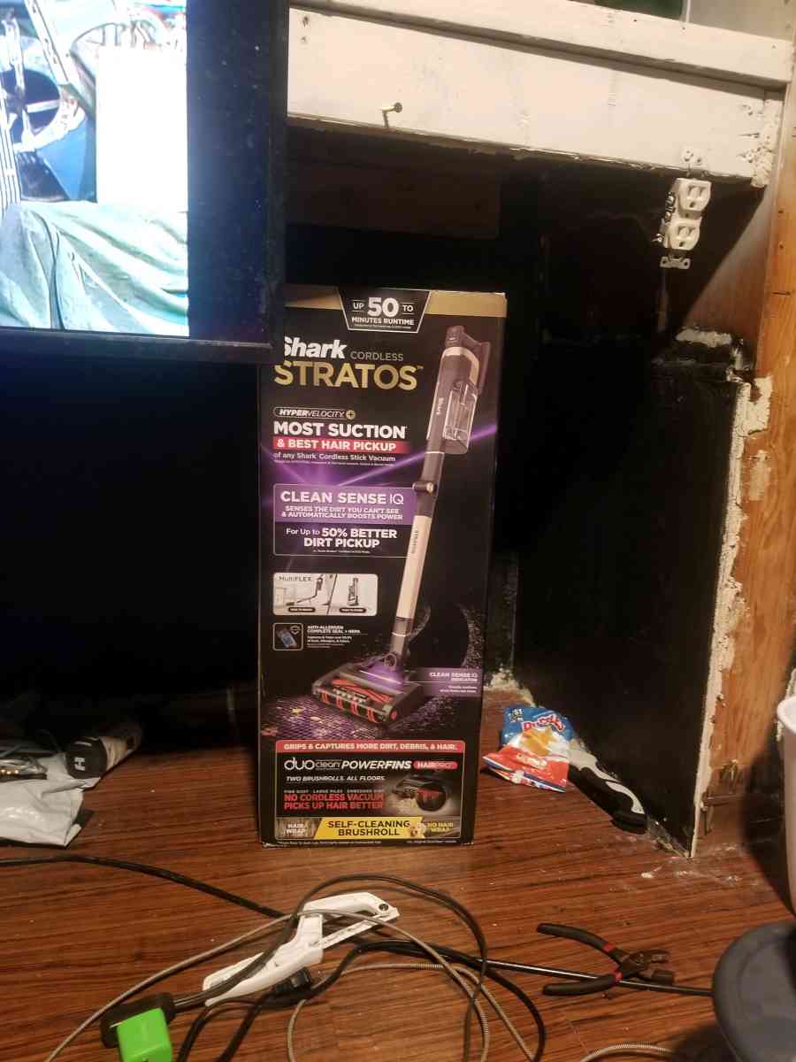 shark stratos cordless - Thibodaux, Louisiana - FleaMarketBay