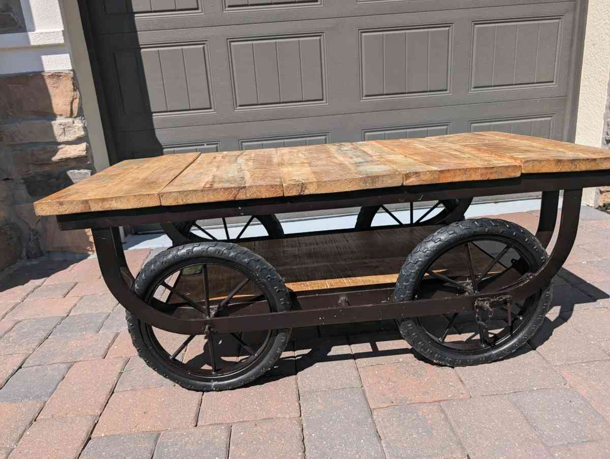 Pictures and coffee table and end table and wall art - Oviedo, Florida - FleaMarketBay