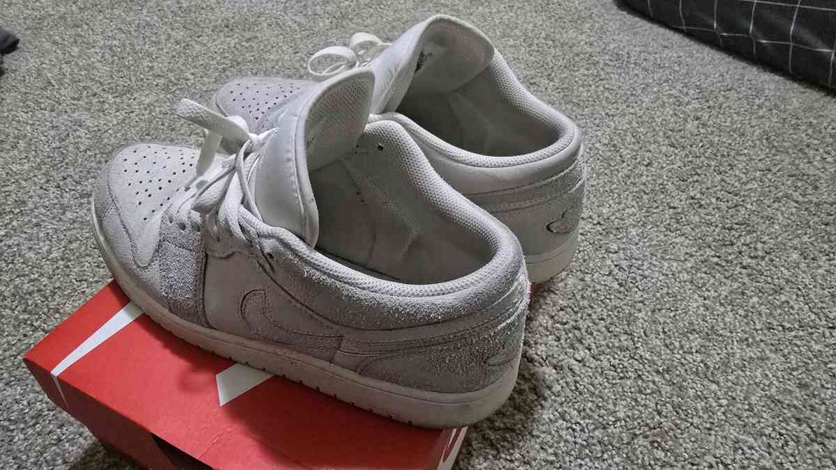 JORDAN - Sarasota, Florida - FleaMarketBay