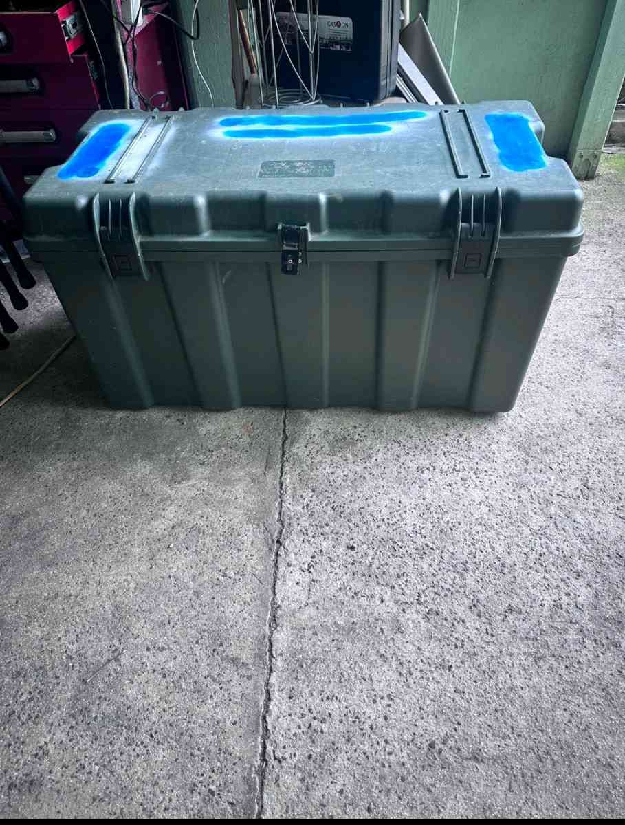 army bin - Honolulu, Hawaii - FleaMarketBay