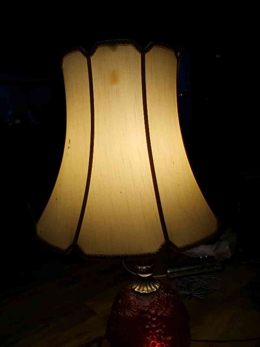 hand blown glass antique lamp - Mc Minnville, Tennessee - FleaMarketBay