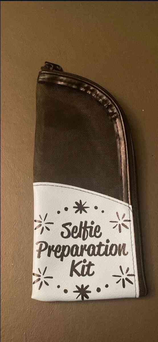 makeup pouch - San Jose, California - FleaMarketBay