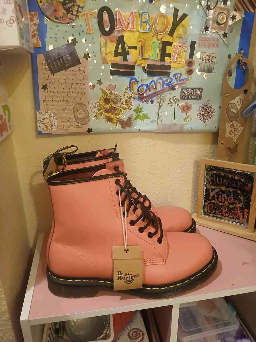 RARE HOT PINK Doc Martens 1460  Brand New - San Diego, California