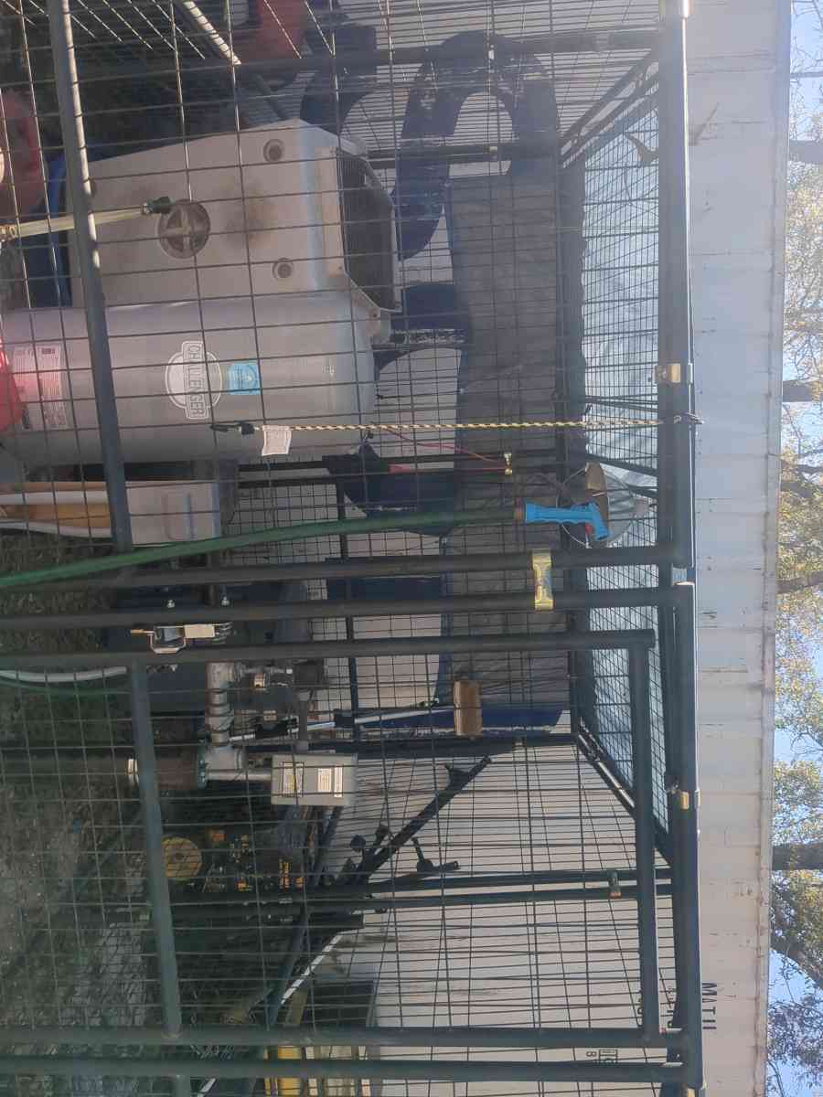 dog pen - Bell, Florida - FleaMarketBay