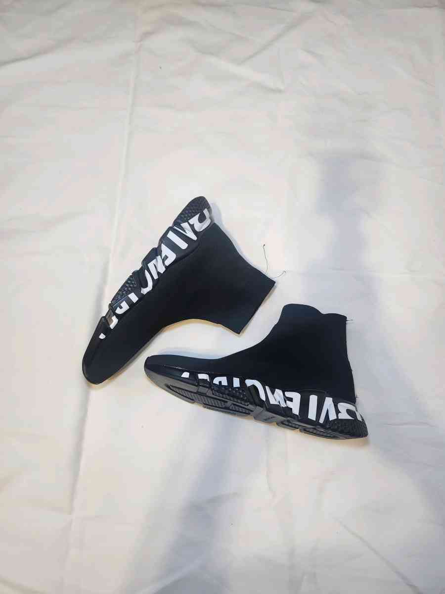 Men Balenciaga Speed Graffiti Trainers Size 8 - Fairfield, California - FleaMarketBay