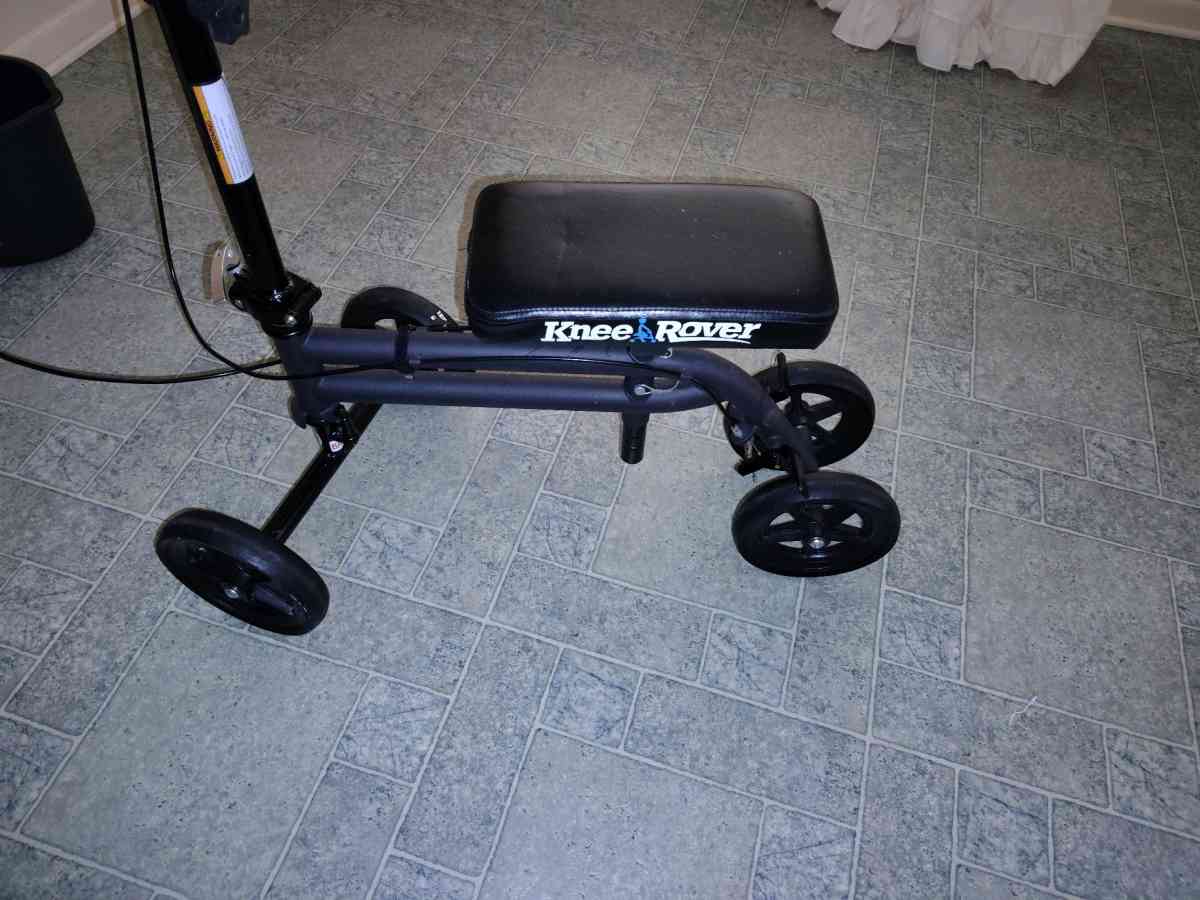 KNEE ROVER KNEE SCOOTER - Kingsport, Tennessee