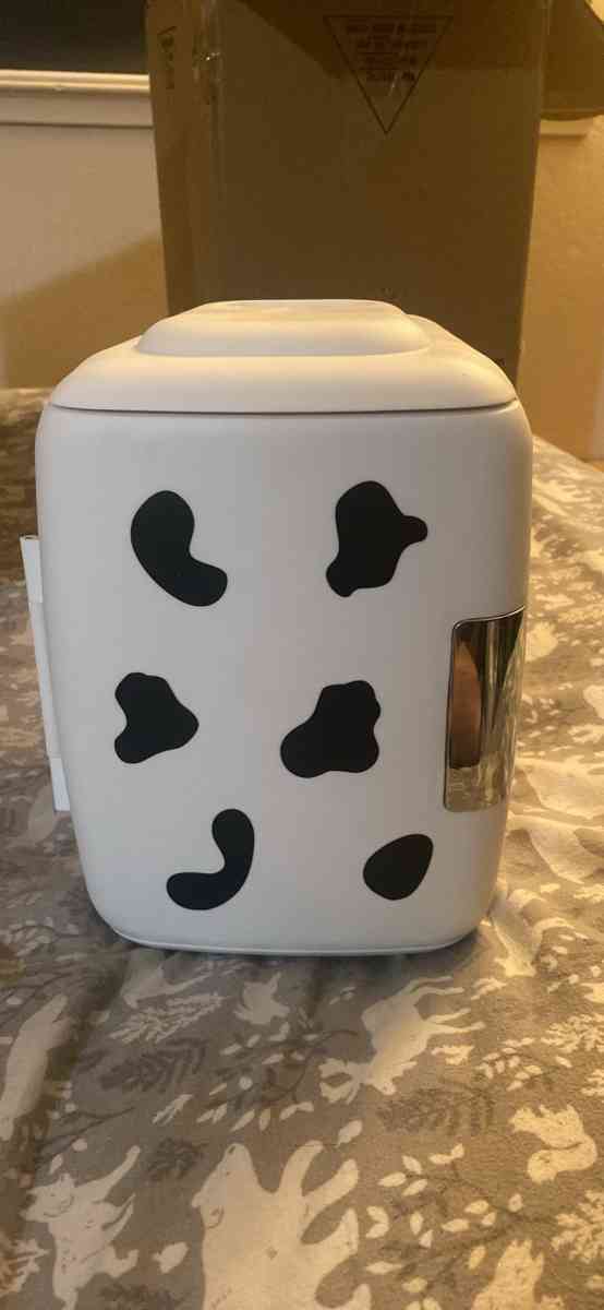 cooluli cow fridge - San Jose, California - FleaMarketBay