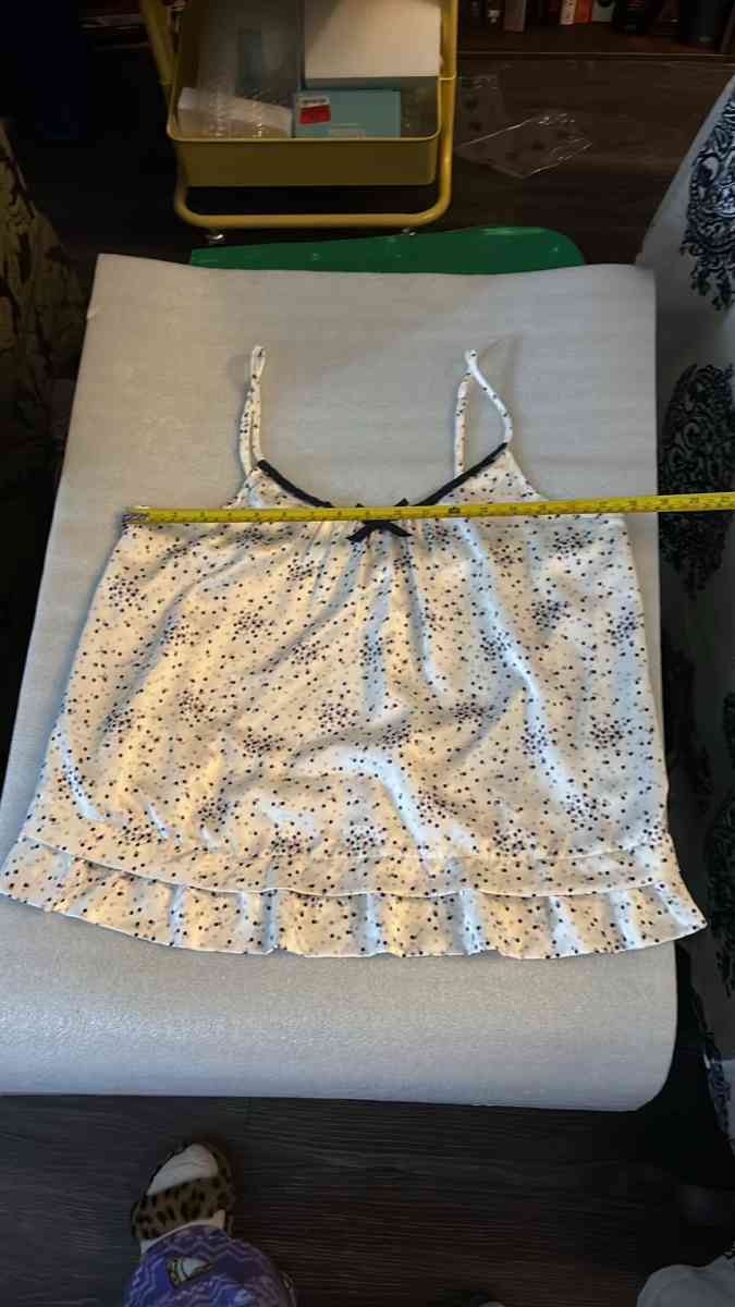 Vera Wang Bowtie Sleepwear Camisole Top - Atlanta, Georgia - FleaMarketBay