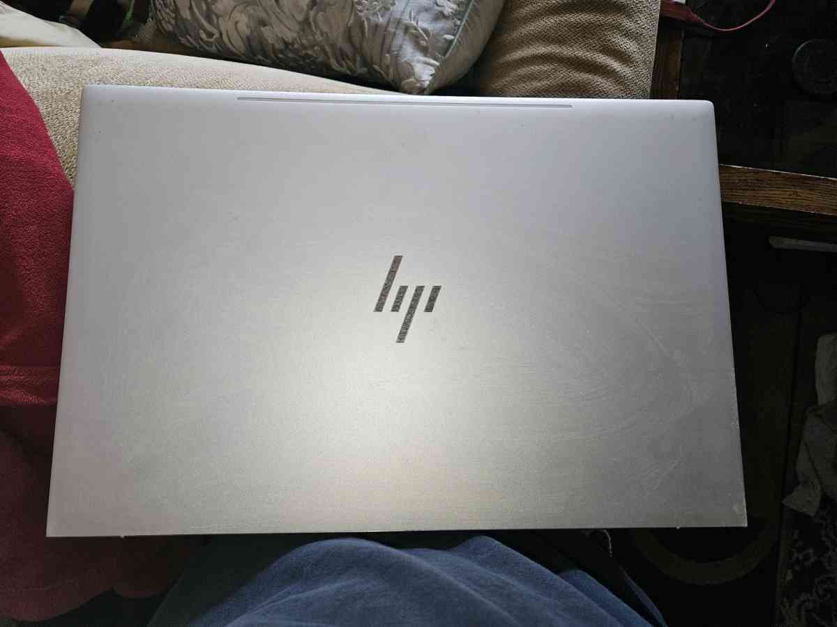 HP laptop - Watsonville, California - FleaMarketBay
