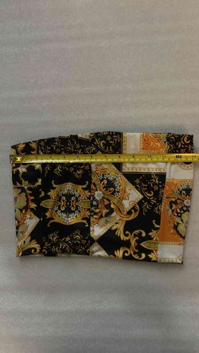 PLT PrettyLittleThing Black Chain Print Bandeau Crop Top Siz - Atlanta, Georgia - FleaMarketBay