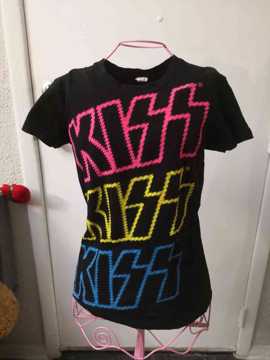 KISS Tultex Concert Crew Neck Multi Color TShirt Size S Band - Atlanta, Georgia