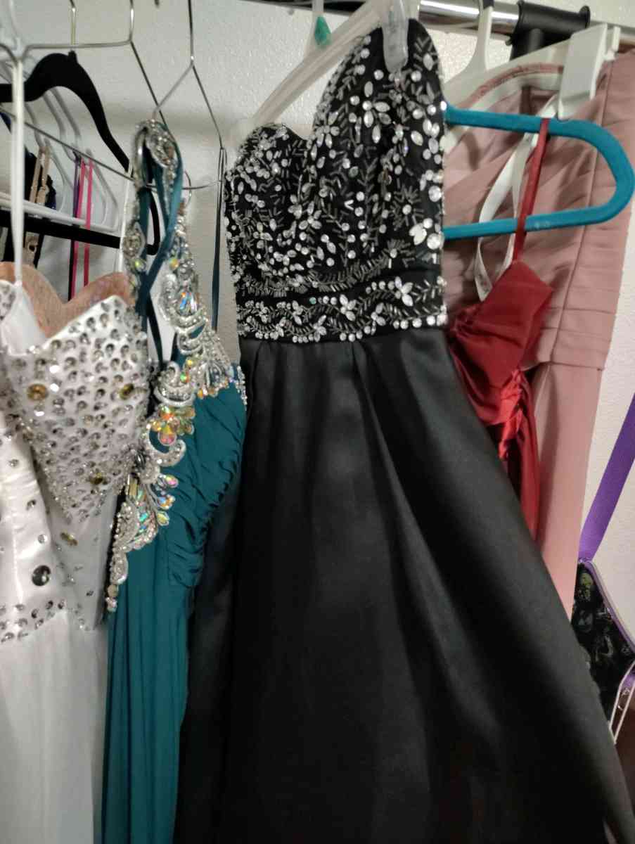 womens evening formal dresses - Kissimmee, Florida - FleaMarketBay
