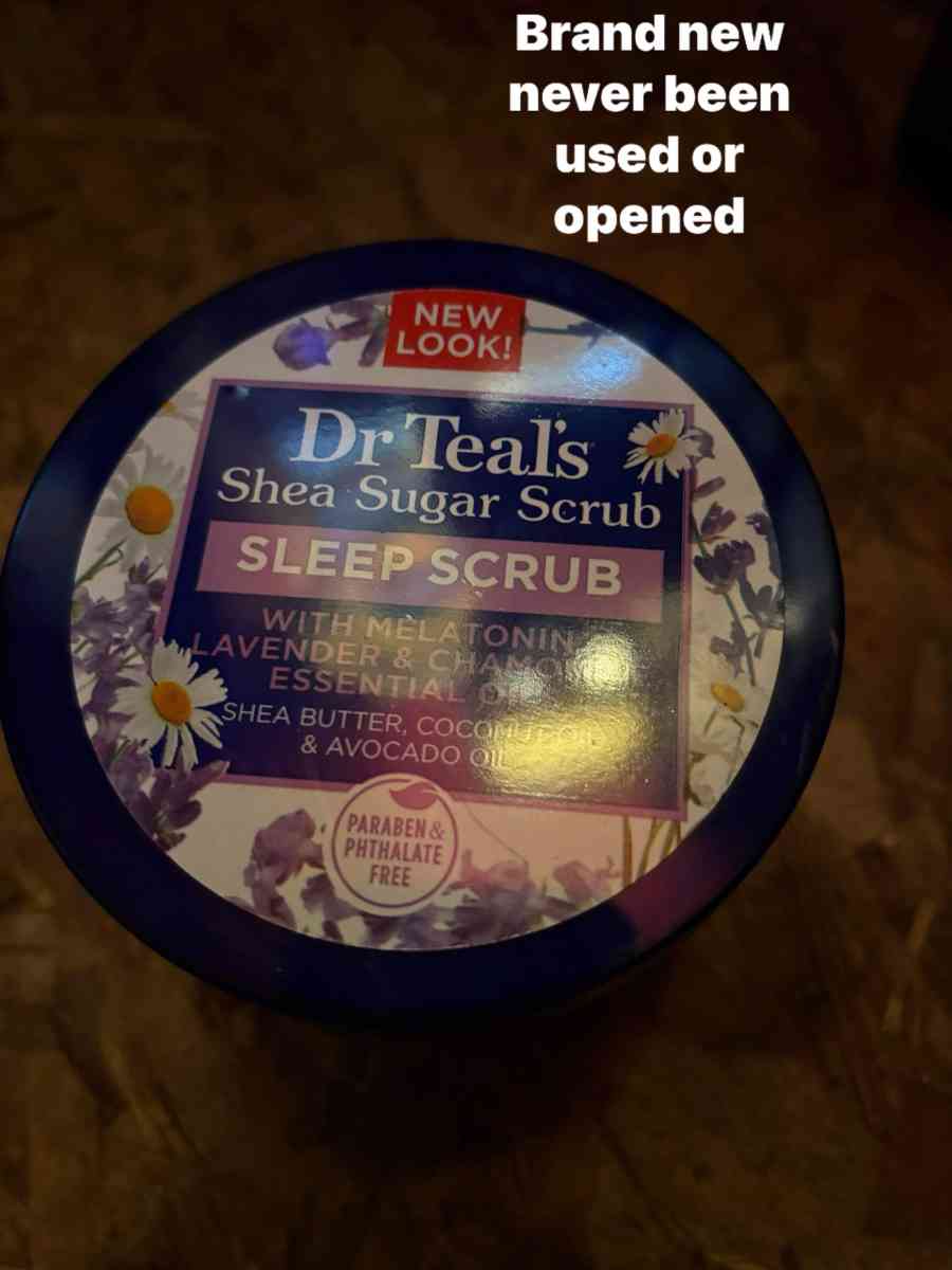 Bath set - Fairmont, West Virginia - FleaMarketBay