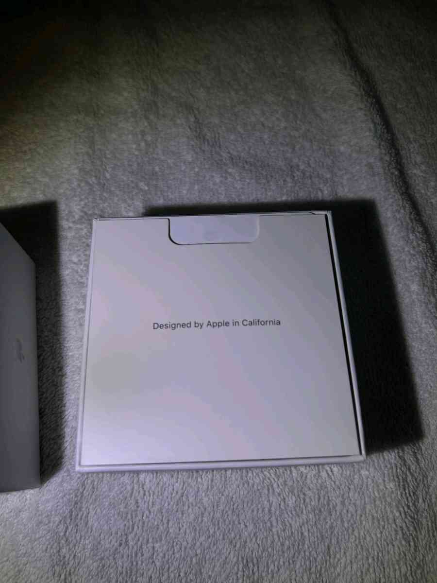 Apple airpod 2nd generation - Kansas City, Missouri - FleaMarketBay