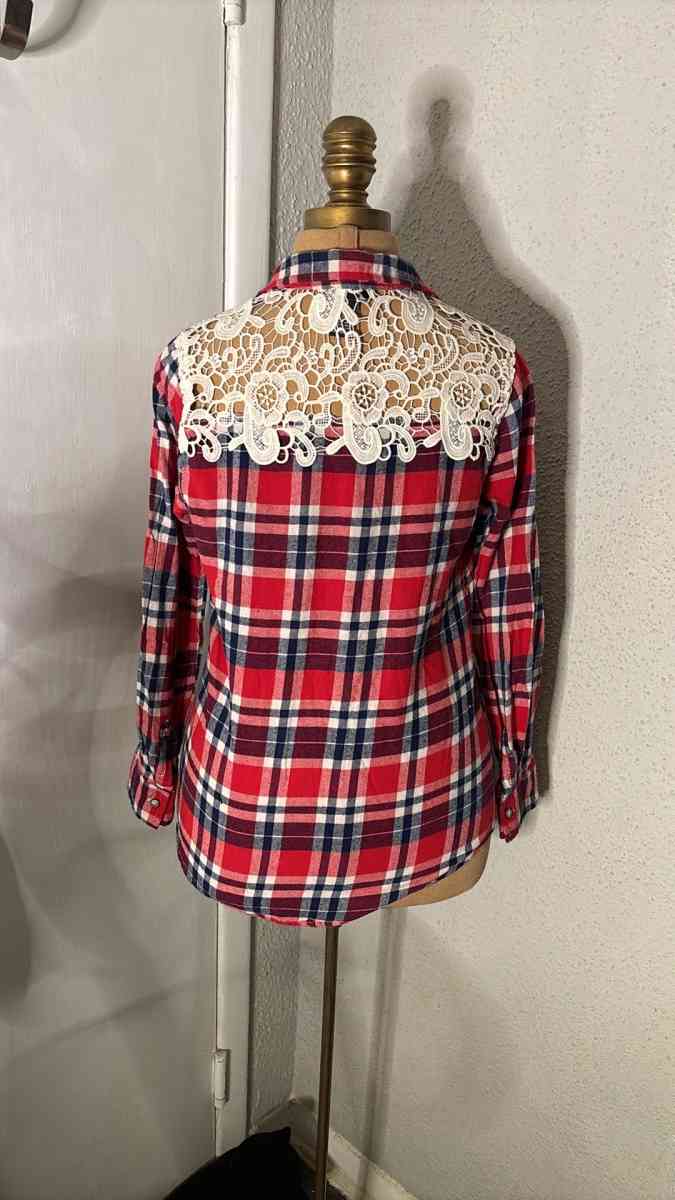 Rue21 Womens Western Lace Plaid Long Sleeve Button Down Top - Atlanta, Georgia - FleaMarketBay