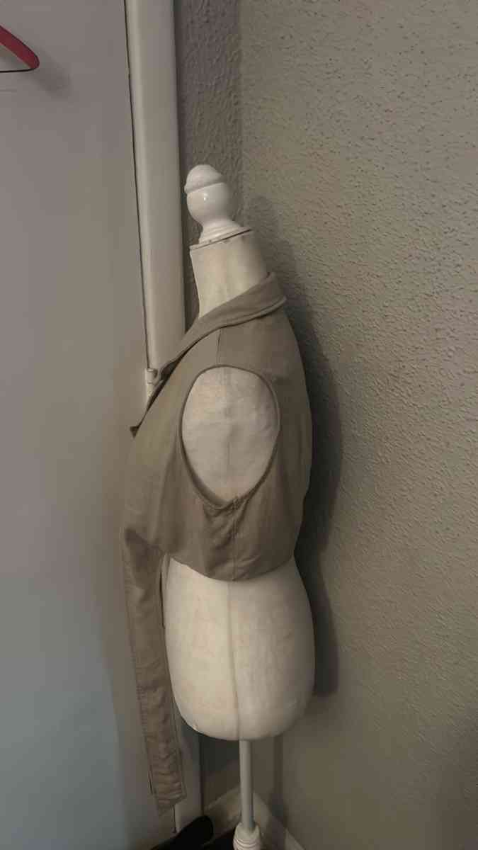 SHEIN  Lapel Collar Knot Front Crop Top Size L Linen Summer - Atlanta, Georgia - FleaMarketBay