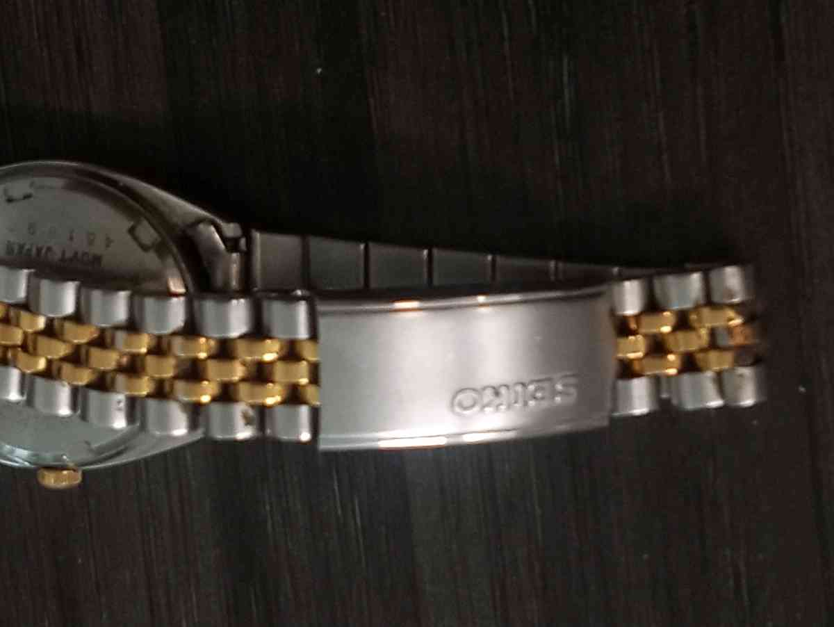 womans Seiko watch - Los Angeles, California