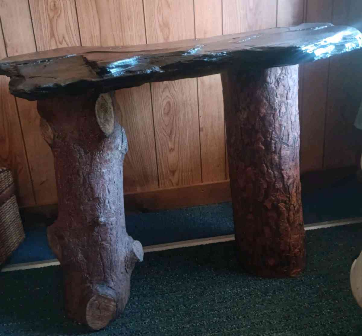 rock wood table - Castalian Springs, Tennessee