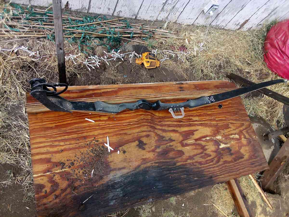 Vintage Grahams Dinabow - Dinuba, California - FleaMarketBay