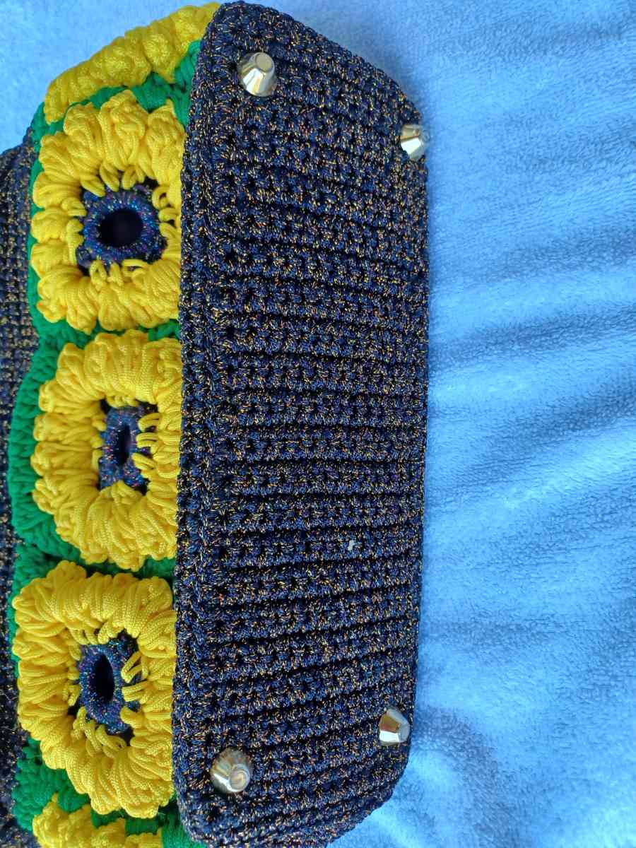 Chochet handbag - Waterbury, Vermont - FleaMarketBay