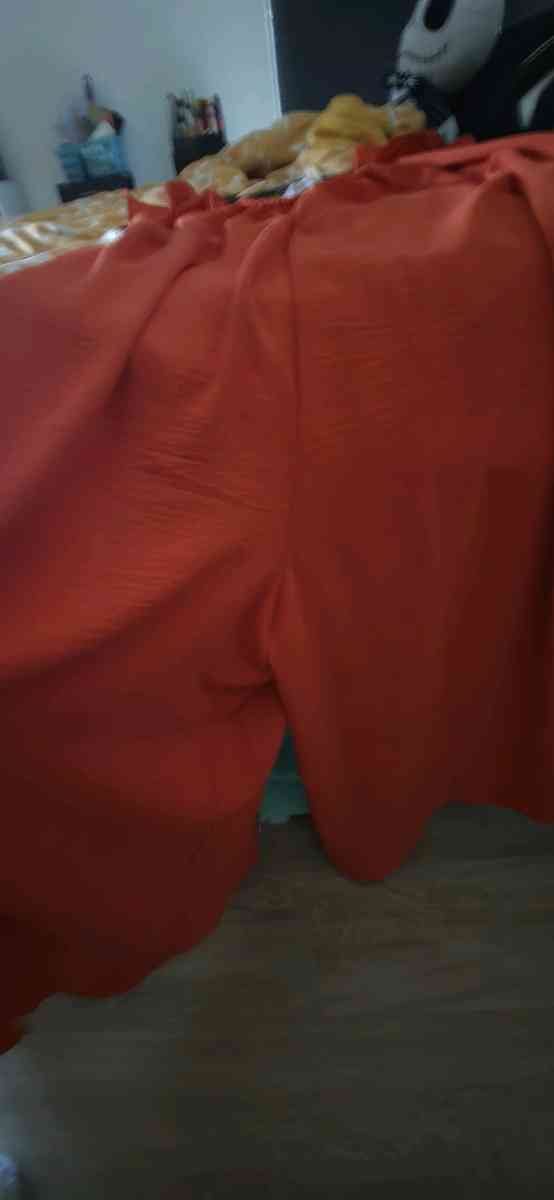 like a dress with pants - Orlando, Florida - FleaMarketBay