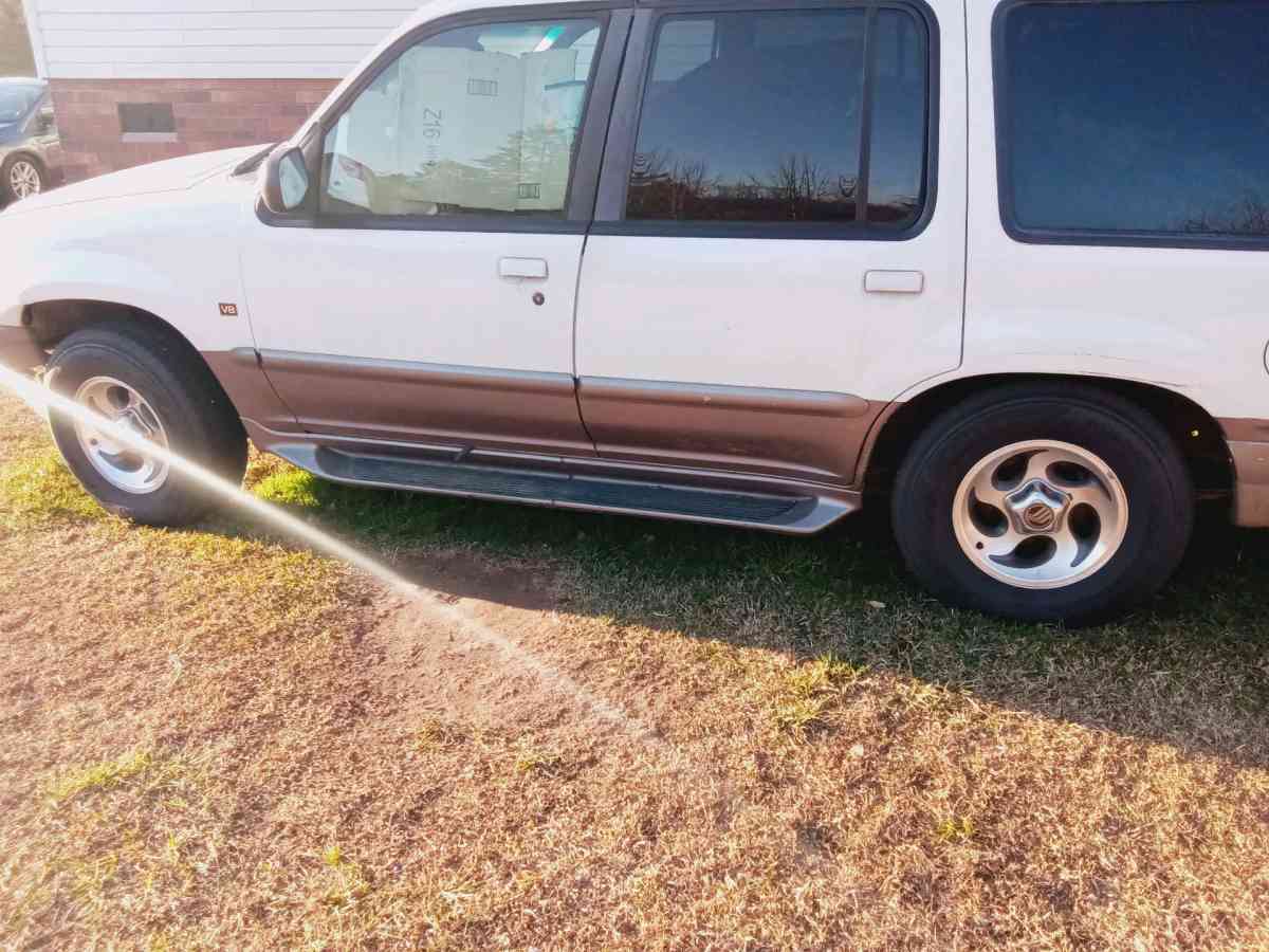 97 mercury mountaineer v8 - Gastonia, North Carolina - FleaMarketBay