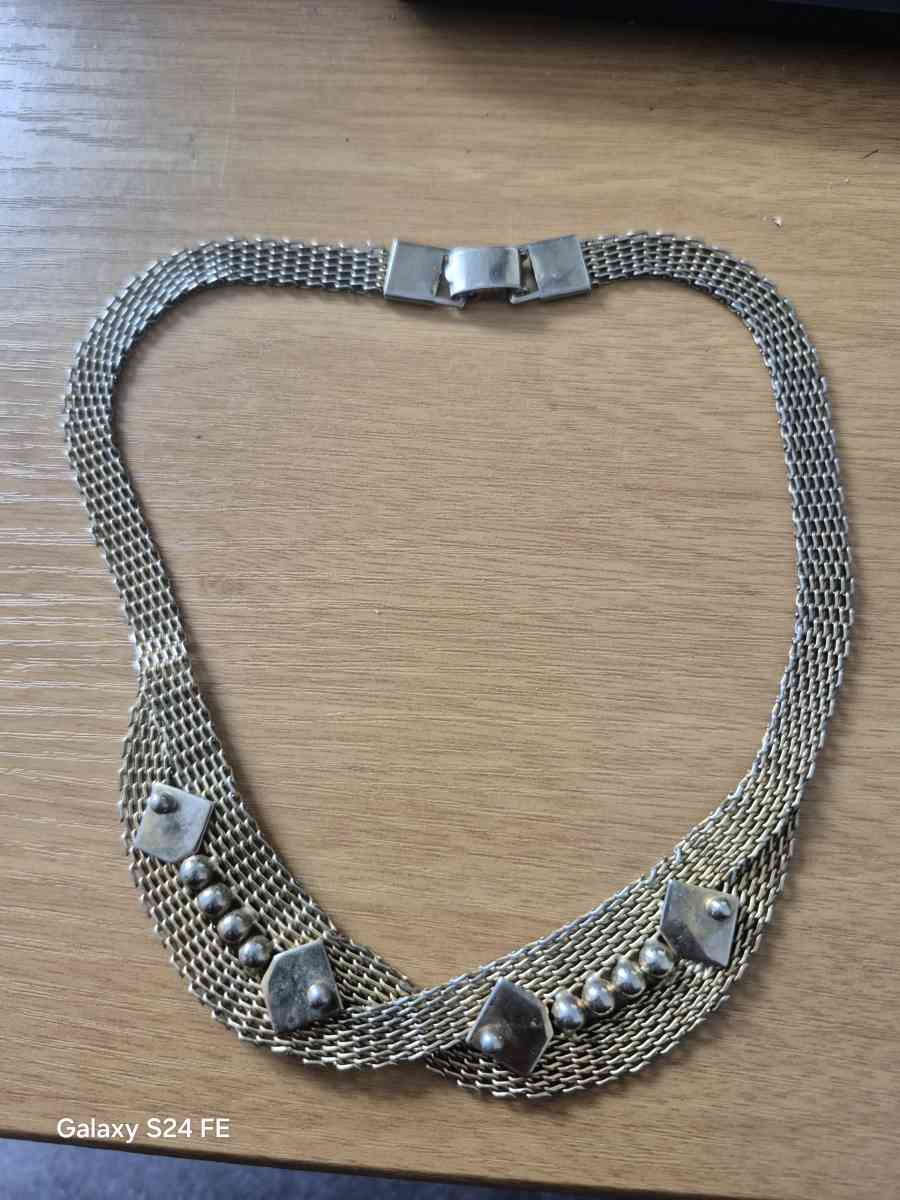 silver toned necklace - Austin, Texas