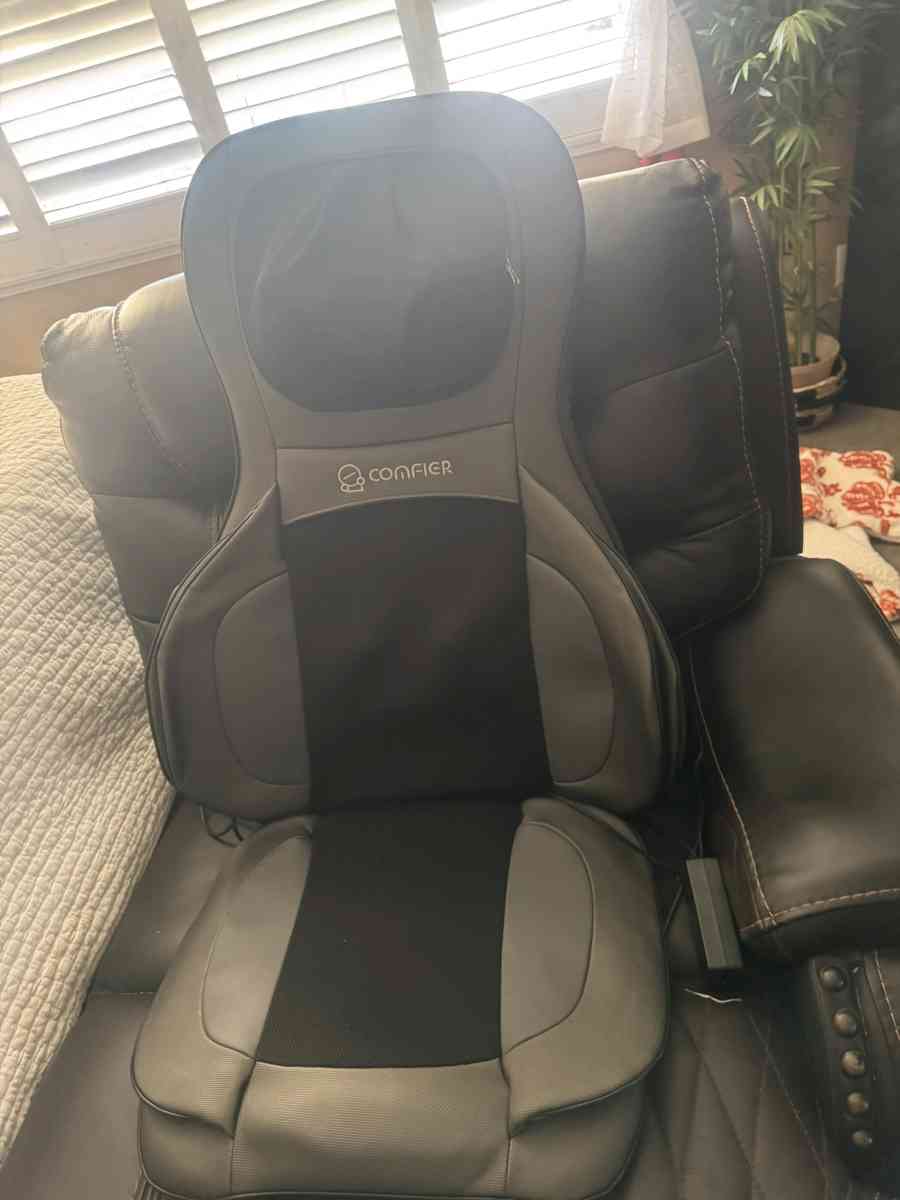 Confier massage chair - Wilmington, California