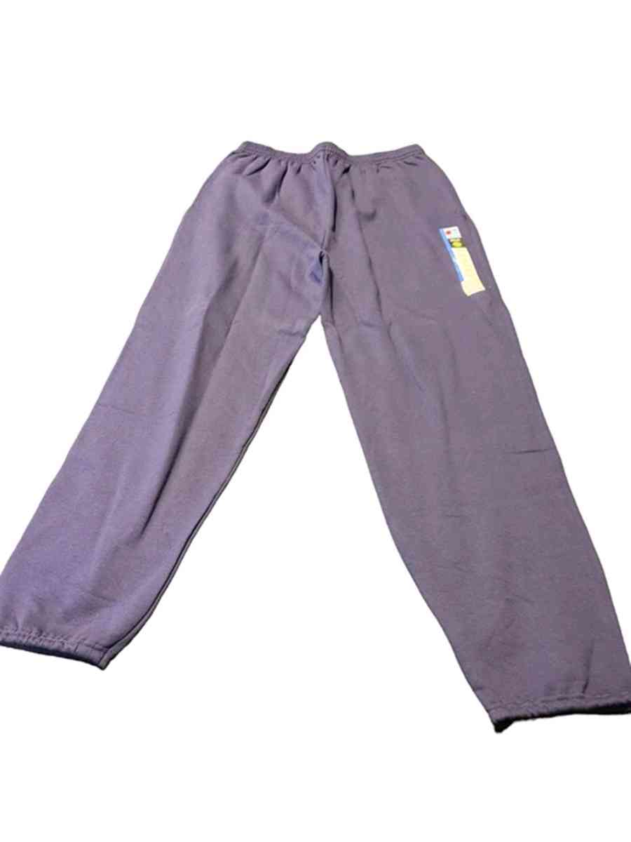 LAIDBACK COMFORT Your new weekend goto Hanes EcoSmart mens s