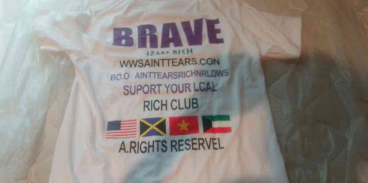 a shirt and pants - Bethel, Delaware - FleaMarketBay