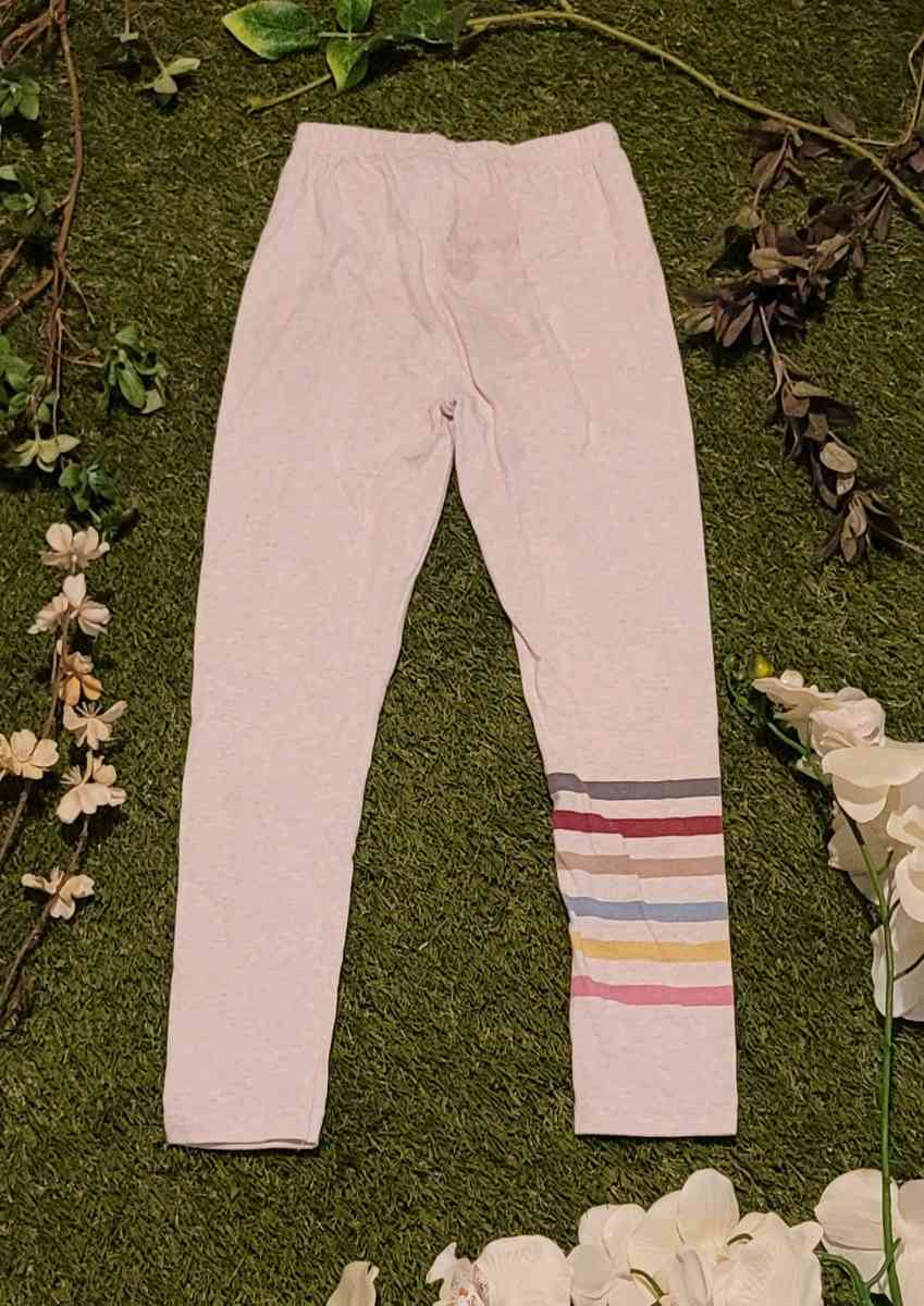 Girls Cream Leggings - Baltimore, Maryland - FleaMarketBay