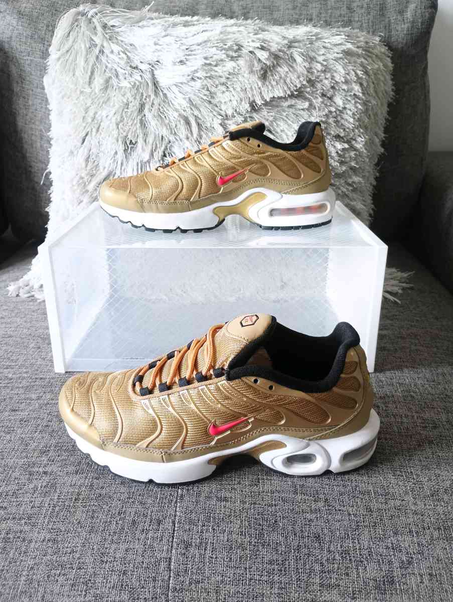 Nike Air Max Plus TN BG Metallic Gold Red Reflective Sz 65y