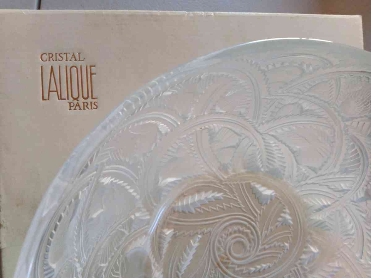 ESTATE SALE LALIQUE CRISTAL PARIS DECORATIVE BOWL BOX INCLUD - North Hollywood, California - FleaMarketBay