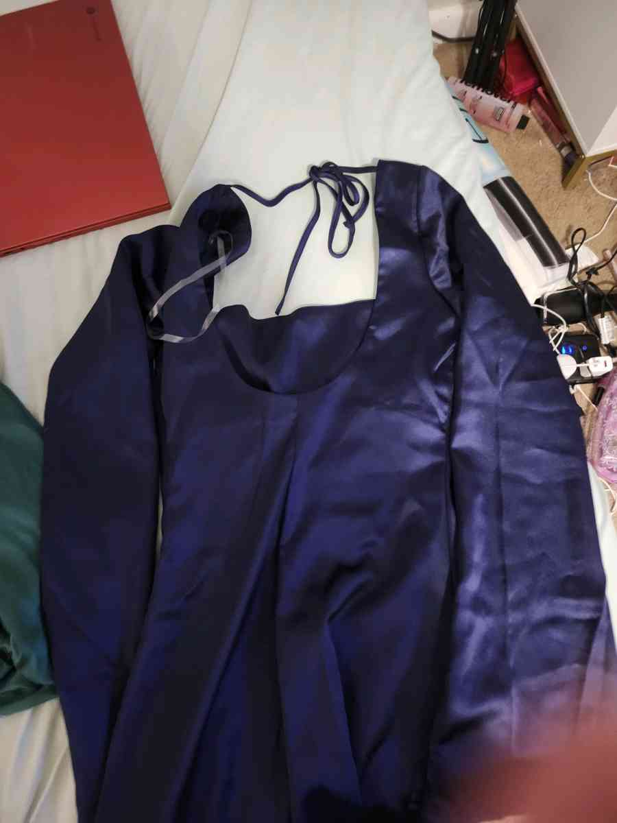 dress - Portsmouth, Virginia - FleaMarketBay