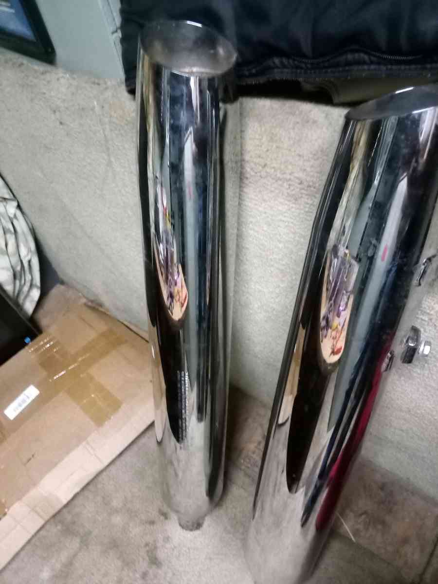 original Harley Davidson tail pipes great condition - Dinuba, California