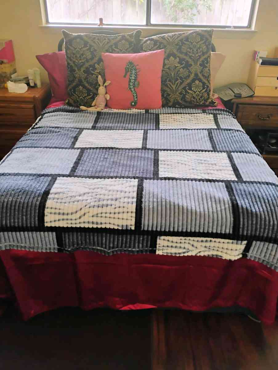 cama completa Base y colchn full size - Austin, Texas - FleaMarketBay