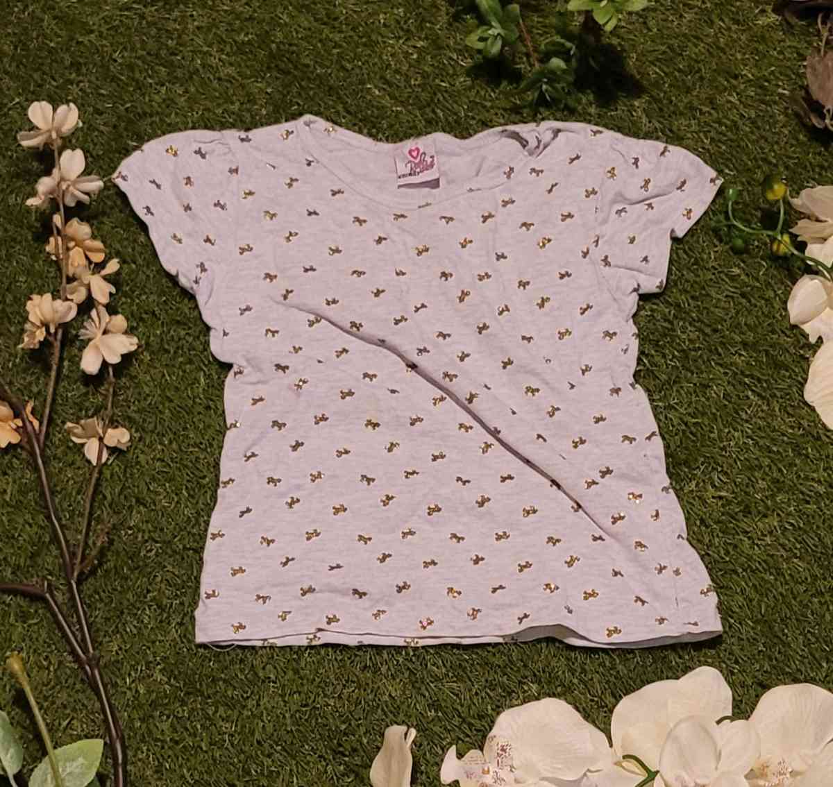 Girls Light Pink Tee with Gold Bee Pattern - Baltimore, Maryland